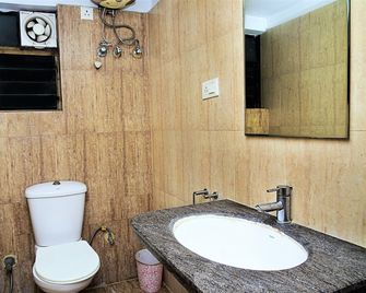 Reliable Inn - Calcuta - Baño