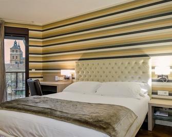 Hotel Spa Ciudad De Astorga By Portblue Boutique - Astorga - Bedroom