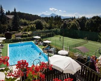 Hotel Scoiattolo - Baselga di Pinè - Pool
