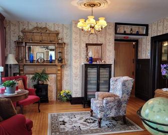 Prince County Guest House - Summerside - Obývací pokoj
