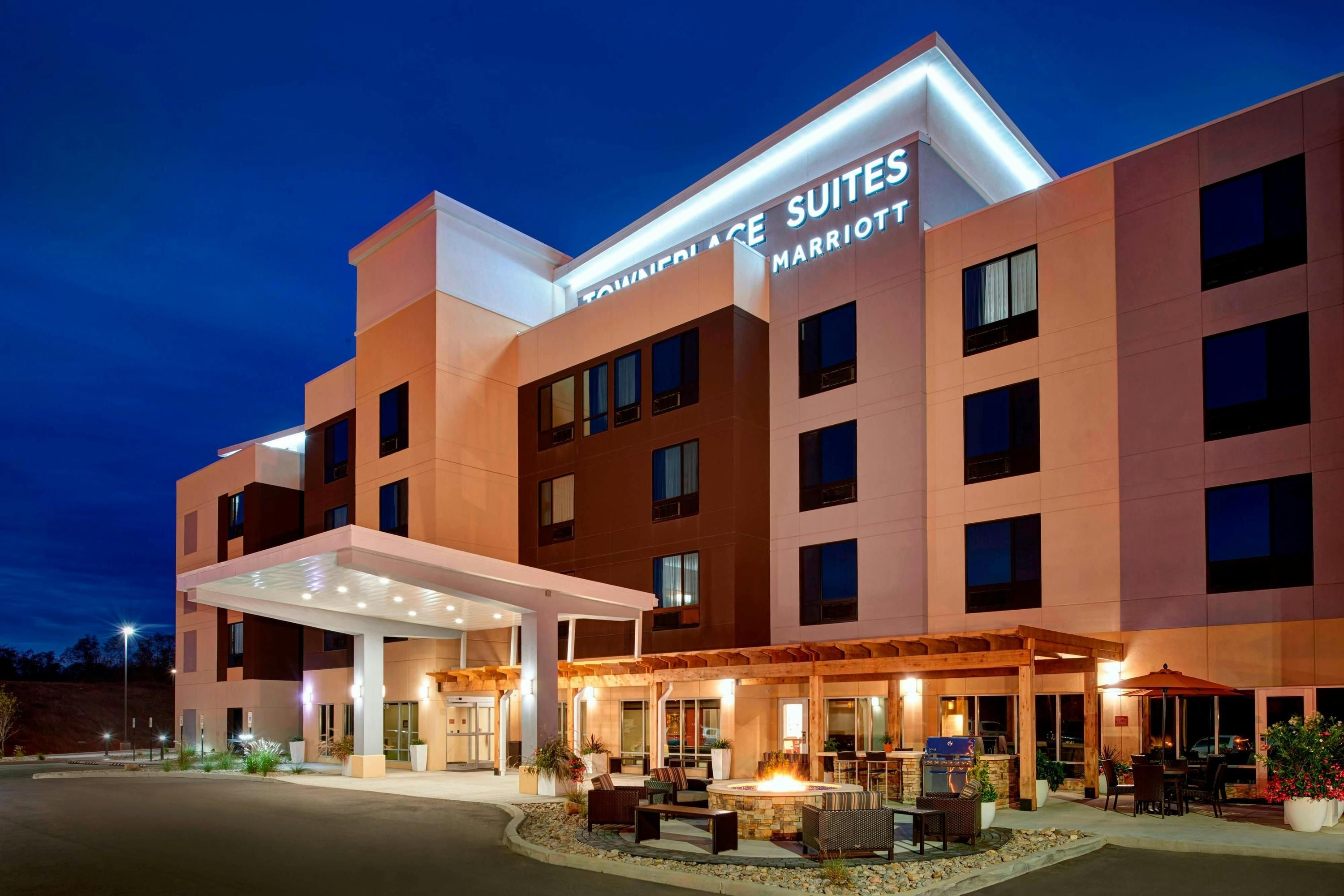 TownePlace Suites by Marriott Richmond - Richmond - Rakennus
