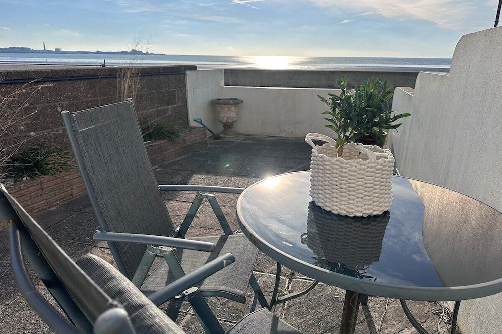 1 Bed House, On The Beach - Saint Peter - Parveke