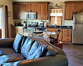 Serenity and Adventure on Historic Blue Ridge Farm - Sperryville - Kitchen