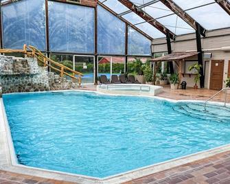 Geesthof by Interhome - Estorf (Stade) - Piscina