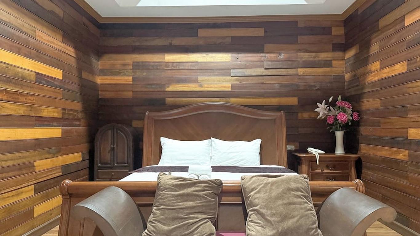 جراند أمازون هوتل