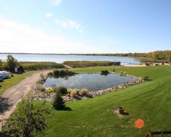 Hot Tub-Lake Front-Resort Amenities Free/Pool - Bemidji