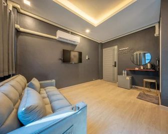 Space Station Hostel - Bangkok - Sala de estar