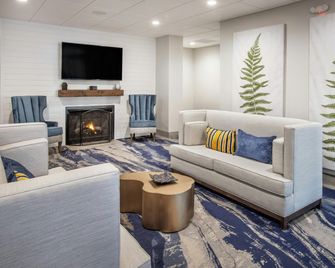 DoubleTree by Hilton Monroe Township Cranbury - Rossmoor - Wohnzimmer