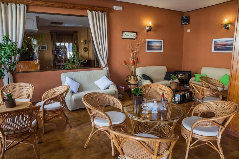 Hotel Tres Jotas Conil - Conil de la Frontera