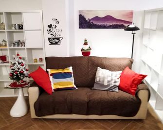 Exclusive Loft In The Heart Of The Historic Center Of Naples - Luxury - Naples - Living room