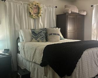 Casita Johnson - Pecos - Bedroom