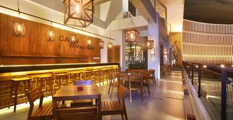 Cabin Hotel - Yakarta - Restaurante