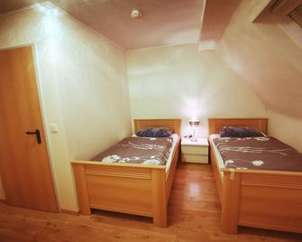 Home Inn Hotel - Dormagen - Habitación