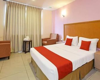 Mrc Hotel Melaka Raya - Malacca - Bedroom