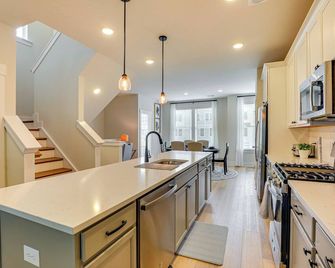 13 Mi to Dtwn Charleston: Quiet Townhome - Hanahan - Cuisine