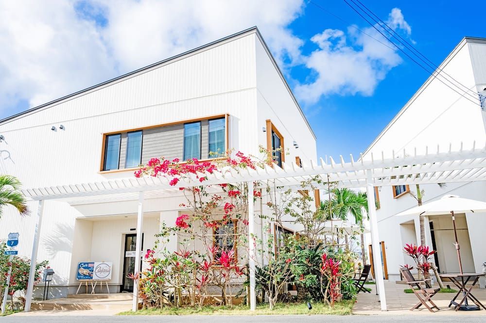 Hotel California Miyakojima Resort - Miyako-jima - Gebouw