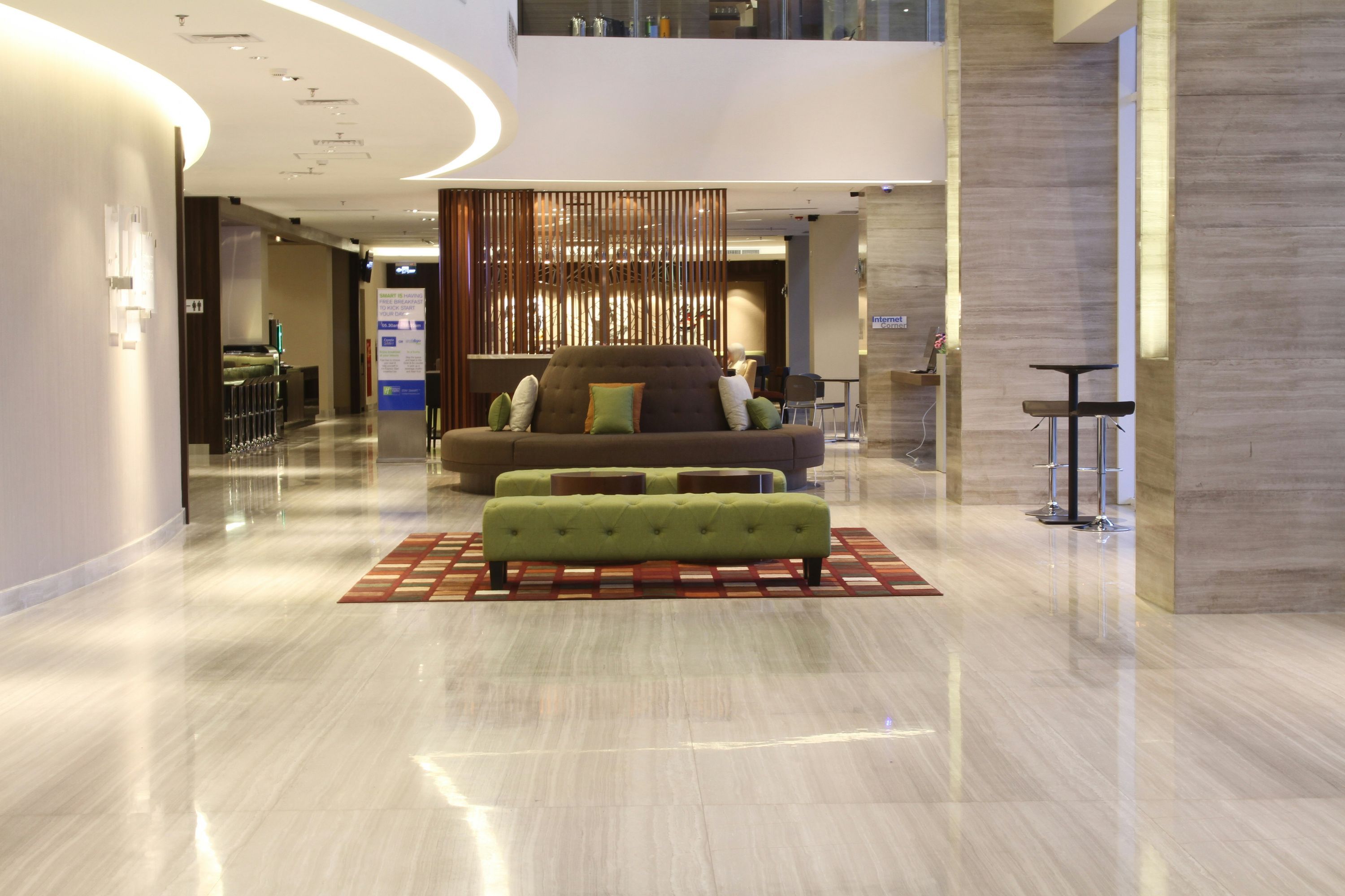 Holiday Inn Express Surabaya Centerpoint By IHG - סוראבאיה - לובי
