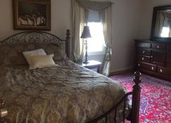 Great location in Falls Church - Falls Church - Bedroom