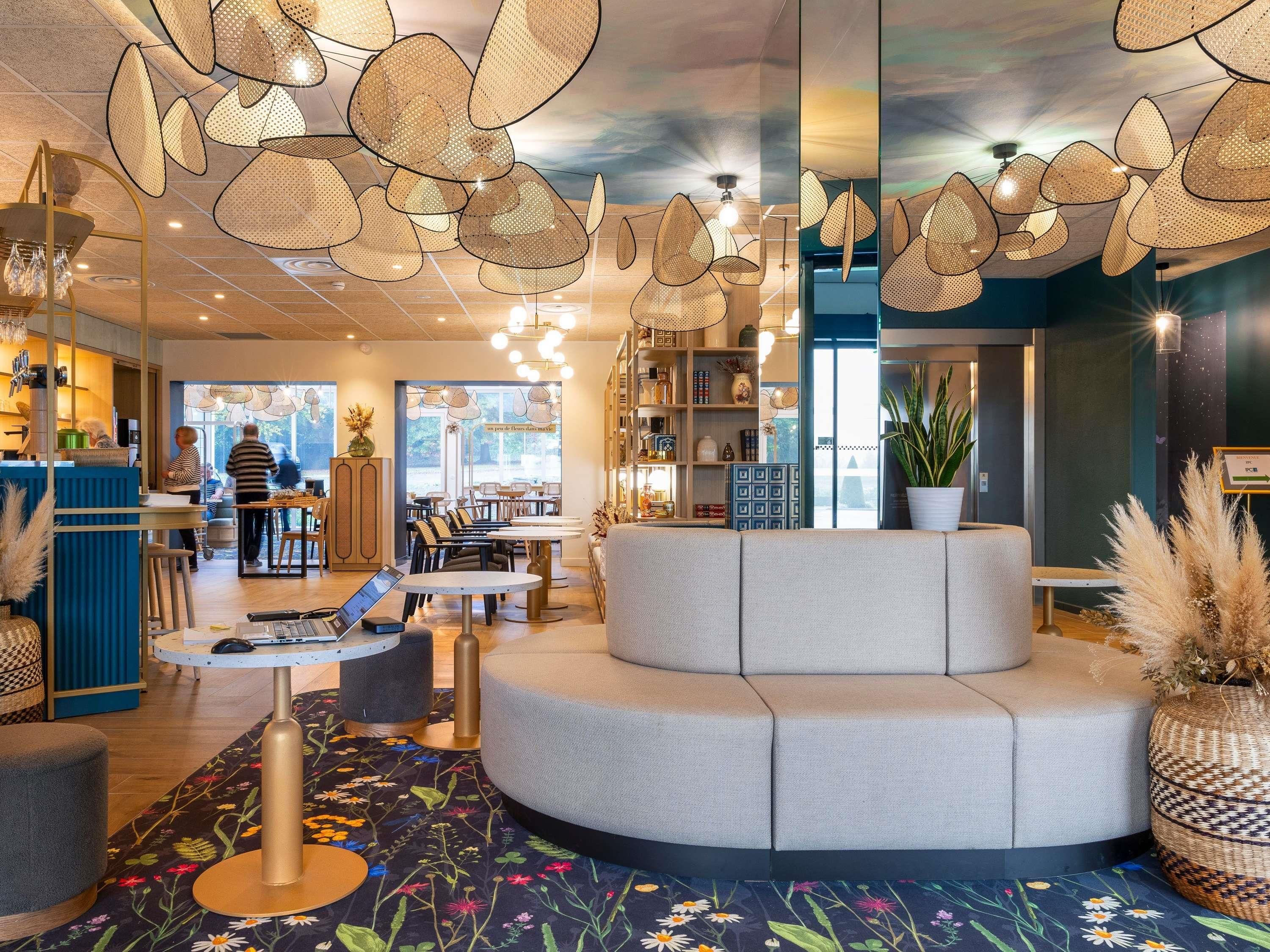 Ibis Budget Pontivy - Pontivy - Lounge