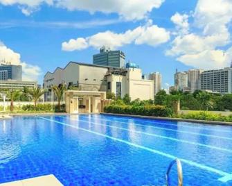 Juja's place - Manila - Pool