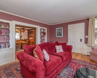 Mountain House Magic - Newry - Obývací pokoj