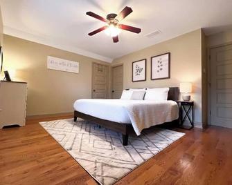 Cozy Cottage - Lake Front - Ga Coldwater Retreat - Elberton - Habitación