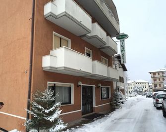 Albergo Miramonti - Arta Terme - Gebouw