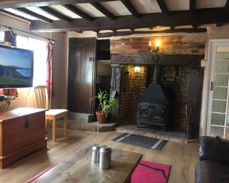 Myrtle Cottage - Diss