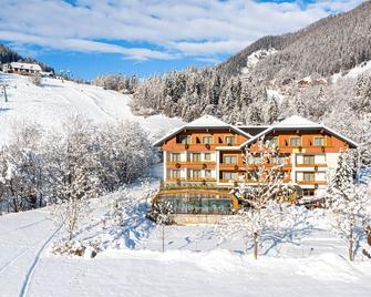 Genusshotel Almrausch - Bad Kleinkirchheim - Building