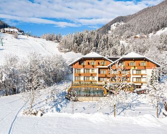 Genusshotel Almrausch - באד קליינקירכהיים - בניין