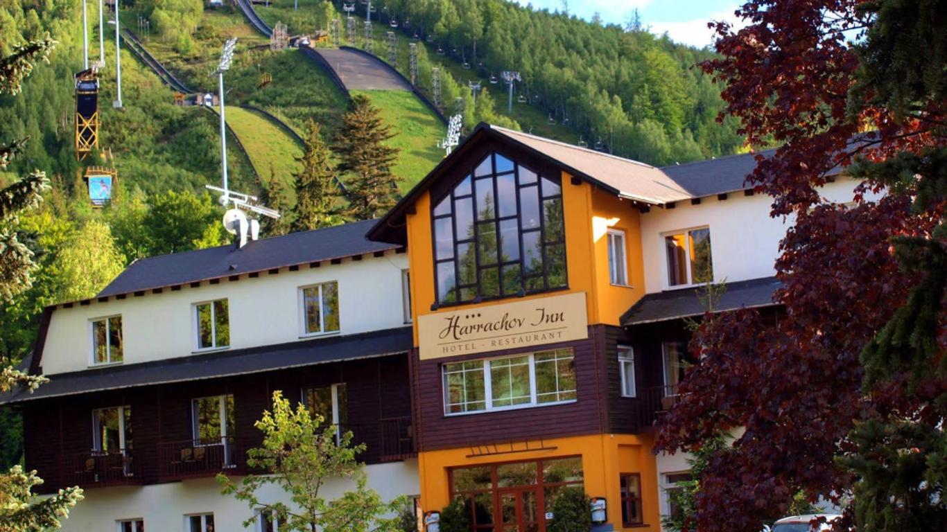 Hotel Harrachov Inn