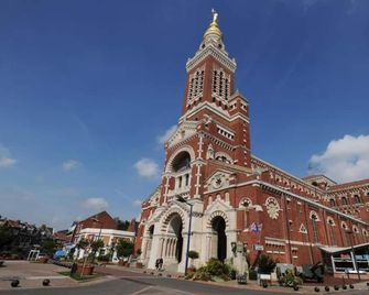 Hotel & Restaurant de la Basilique - Albert