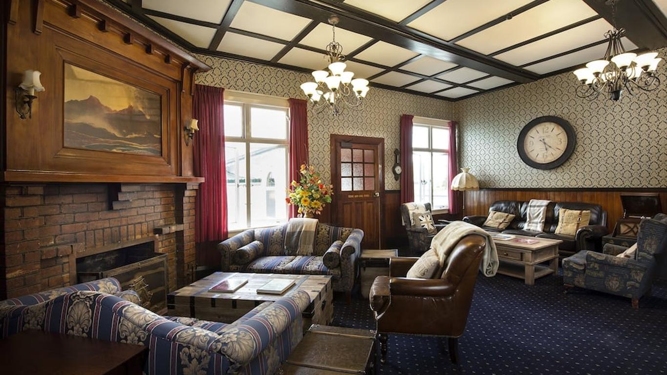 أوكوروير هوت سبرينجز هوتل