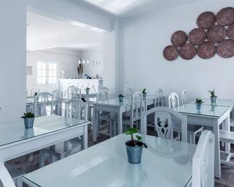 Selini Hotel - คามารี - ร้านอาหาร