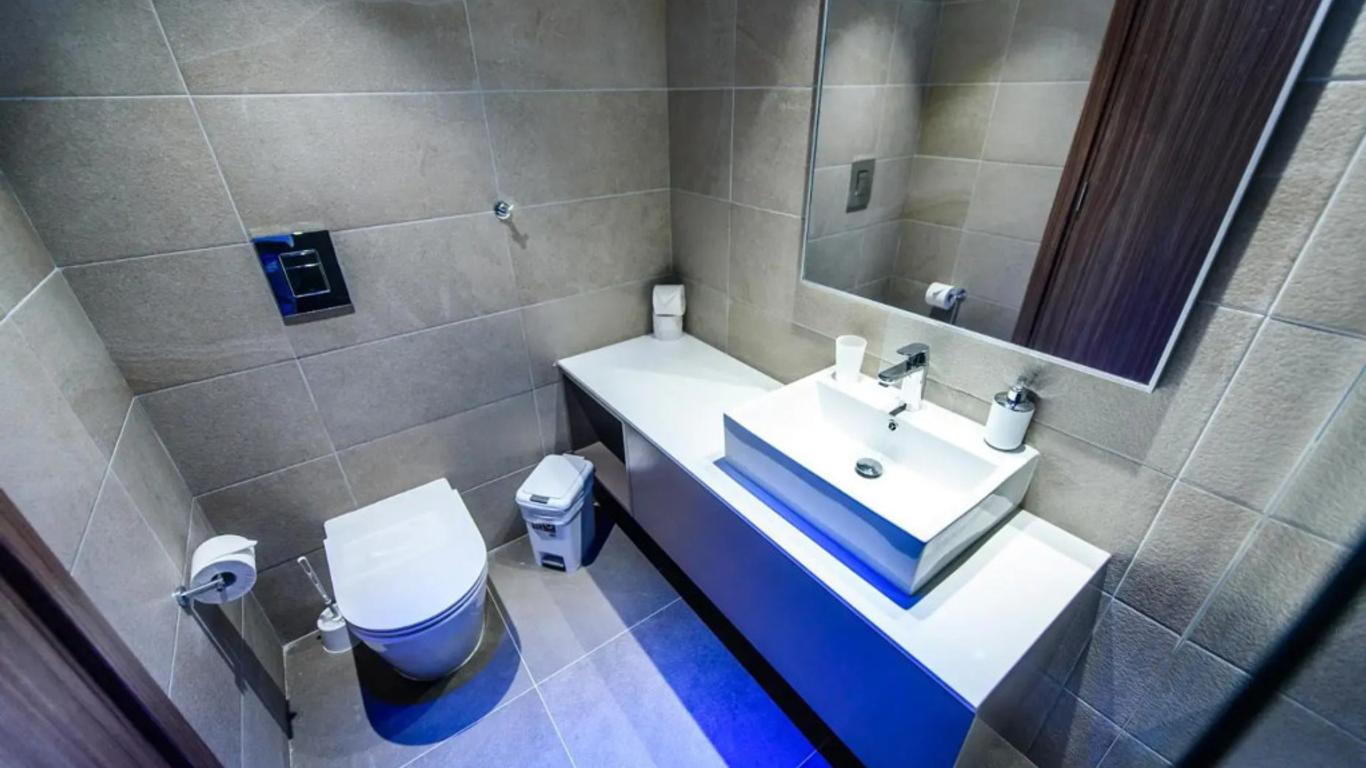 Eleana Hotel