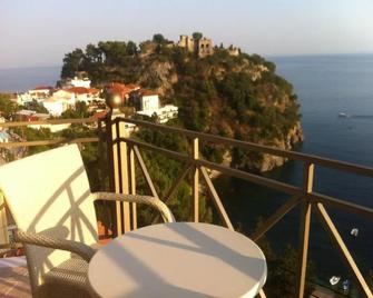 Hotel Palatino - Πάργα - Μπαλκόνι