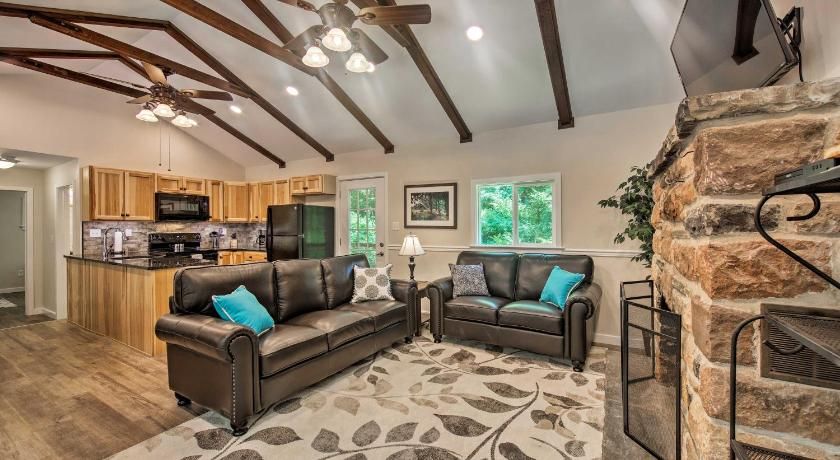 Hike, Hunt & Unwind: Cozy Cabin Near Hersheypark
