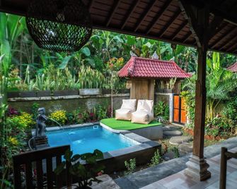 Prayatna Villas - Tegalalang - Pool