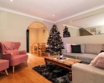 The Seventeen - Bourton-on-the-Water - Living room