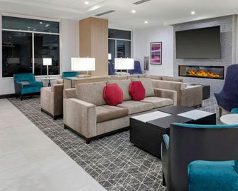 Hilton Garden Inn Colorado Springs Downtown - Colorado Springs - Living room