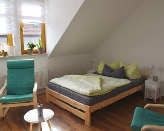 Apartment 4 / guest house Mondschein - Rudolstadt - Schlafzimmer