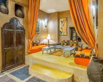 Dar Azawad Boutique Hotel - Mhamid Sahara Stay - Mhamid