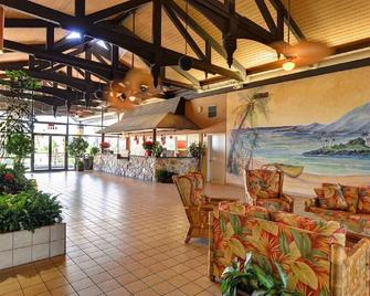 First Floor Private Paradise Ocean Front Studio Fall Sale! Pool Open!! - Daytona Beach Shores - Lobby