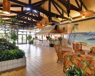 First Floor Private Paradise Ocean Front Studio Spring Sale! Pool Open!! - Daytona Beach Shores - Hall d’entrée