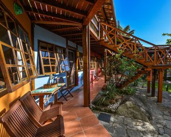 Pousada Villa Da Prainha - Ilhabela - Patio