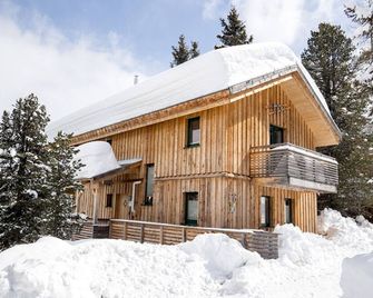 Peaceful Chalet in Turracherhöhe with Indoor Hot Tub - Turracherhöhe - Bâtiment