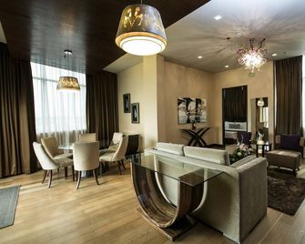 Goldberry Suites & Hotel Mactan - Lapu-Lapu City - Lounge