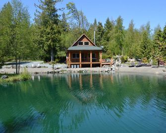 The Perfect Rustic Luxurious Getaway Cabin - Clear Lake - Building