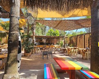 No 22 Riders' Inn - Akyaka - Patio