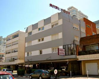 Hotel Iberia - Punta del Este - Building